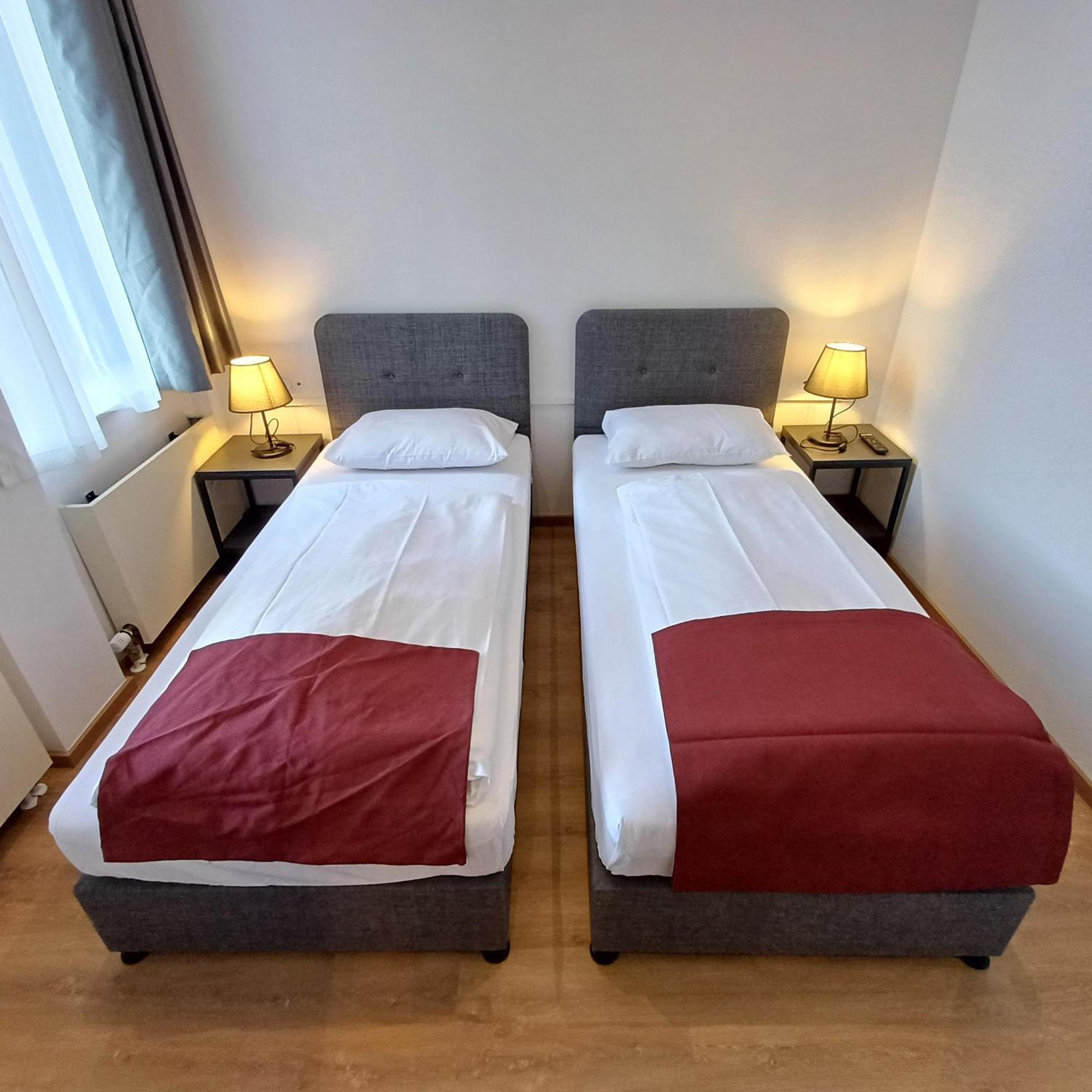 Trip Inn Hotel Duesseldorf ノイス エクステリア 写真