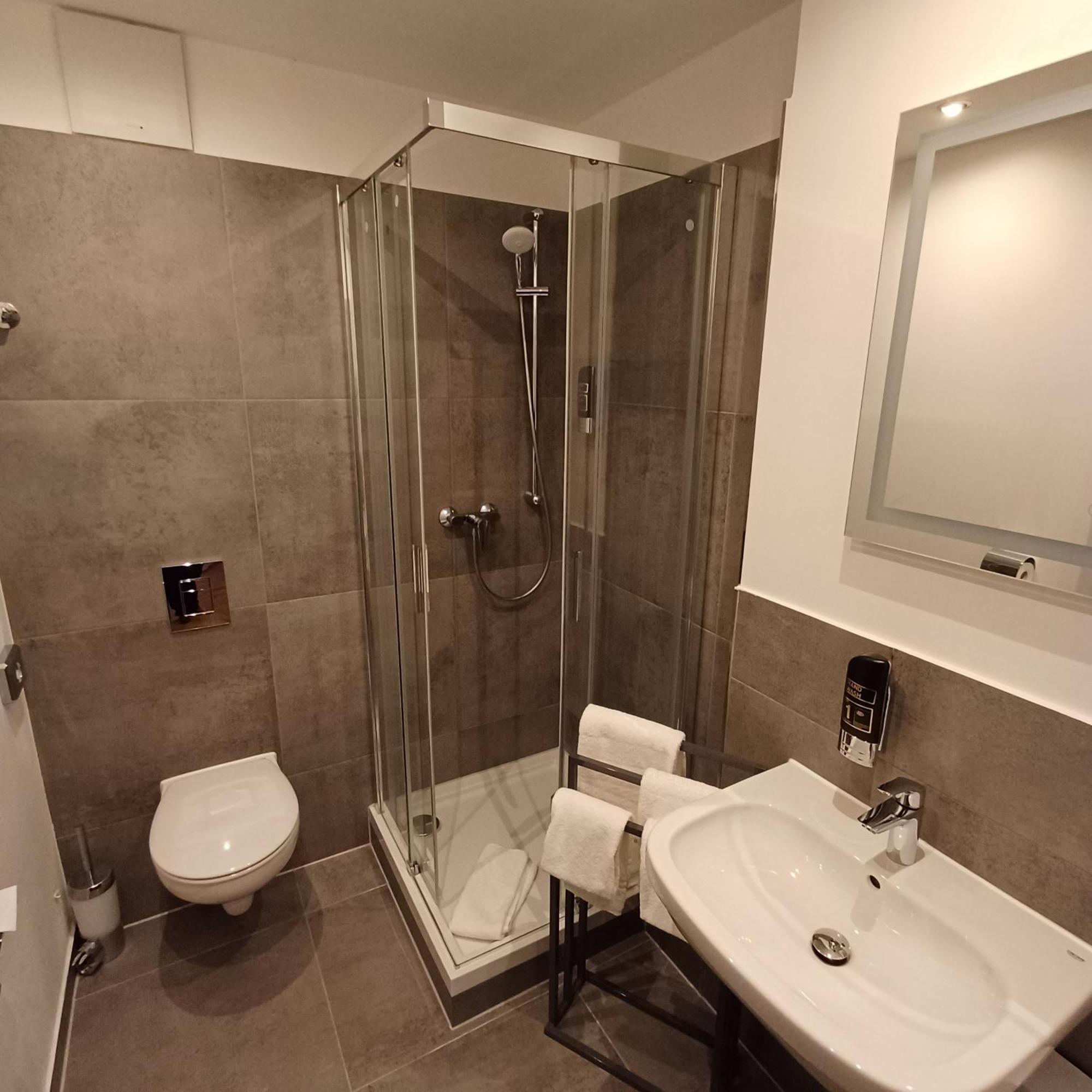 Trip Inn Hotel Duesseldorf ノイス エクステリア 写真