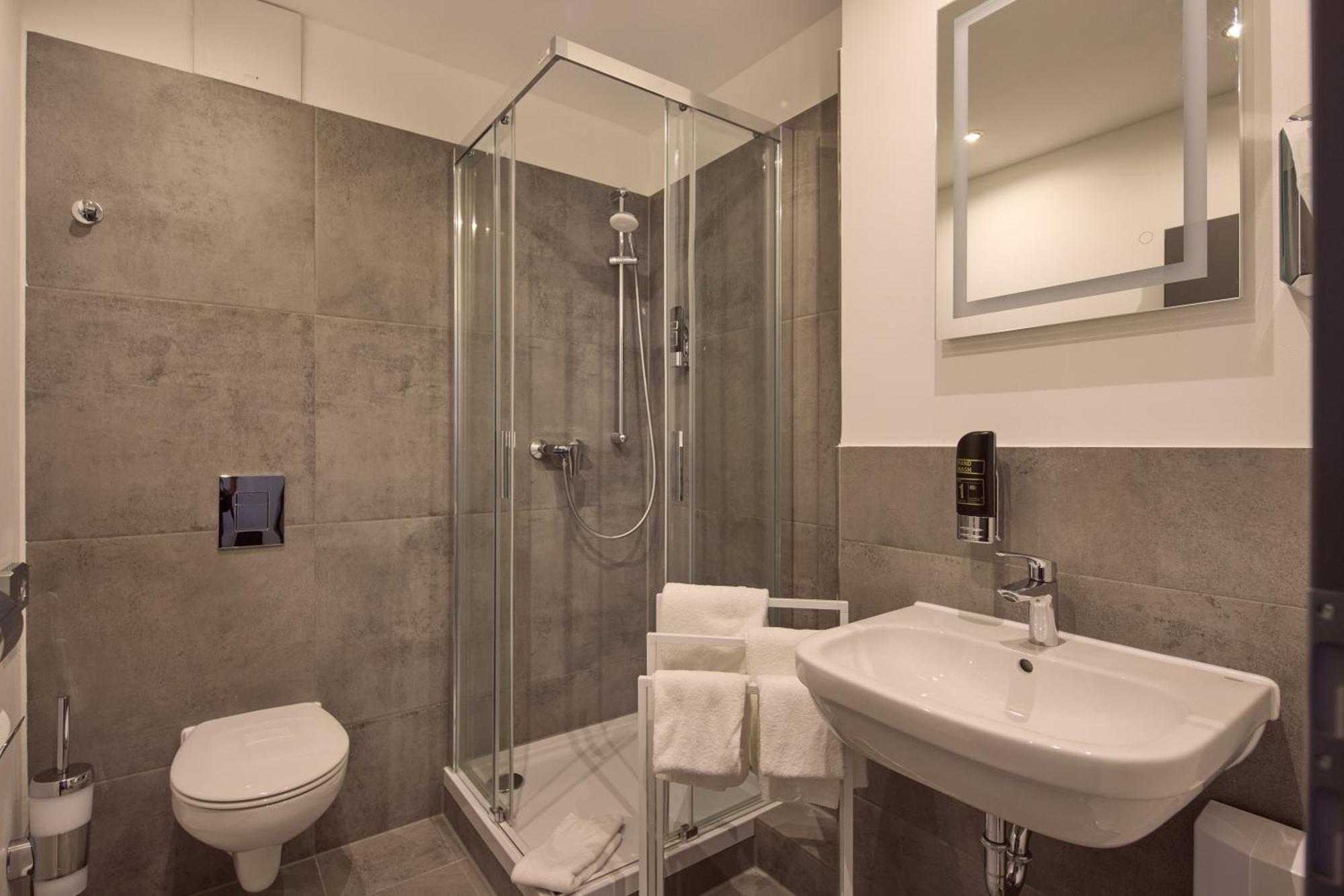 Trip Inn Hotel Duesseldorf ノイス エクステリア 写真